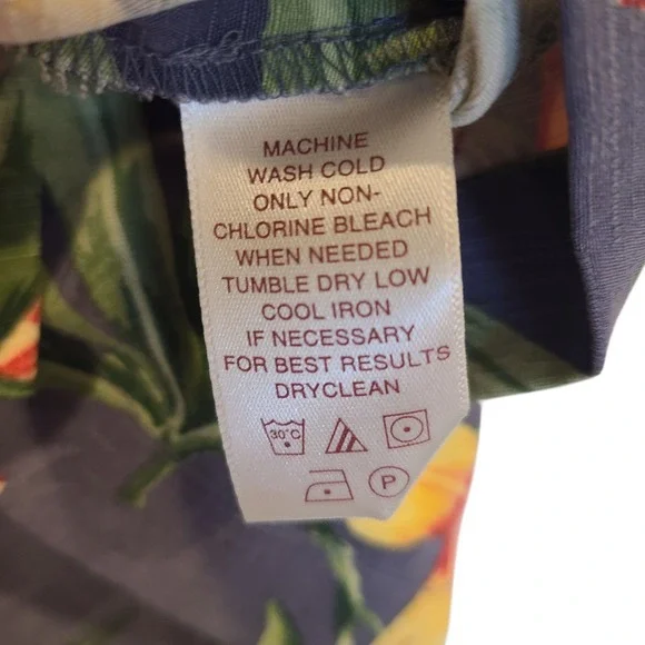 Tommy Bahama Womens Large 100% Silk Tropical Floral Camp Shirt Blue L 12/14 - Picture 3 of 6